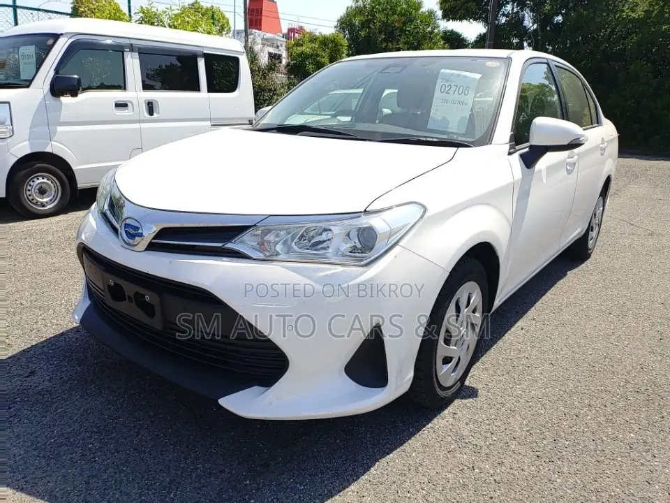 Toyota Axio 2021 White