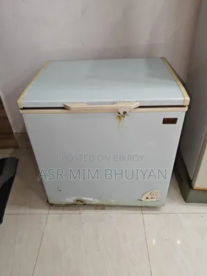 পুরাতন ফ্রিজ