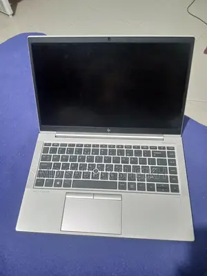 Laptop HP EliteBook 840 G8 16GB Intel Core i7 SSD 512GB