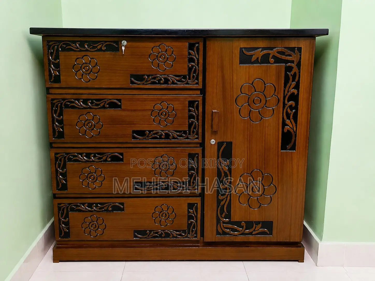 Beautifully Designed Wardrobe for Sale