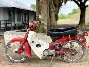 Honda 1996 Red