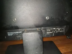 Dell 19 Inch Monitor (Spot & Mark)