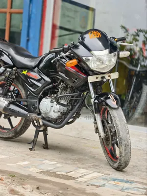 টিভিএস অ্যাপাচি আরটিআর ১৬০ টুভি ২০১৩ কালো