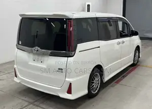 Toyota Noah 2021 Pearl