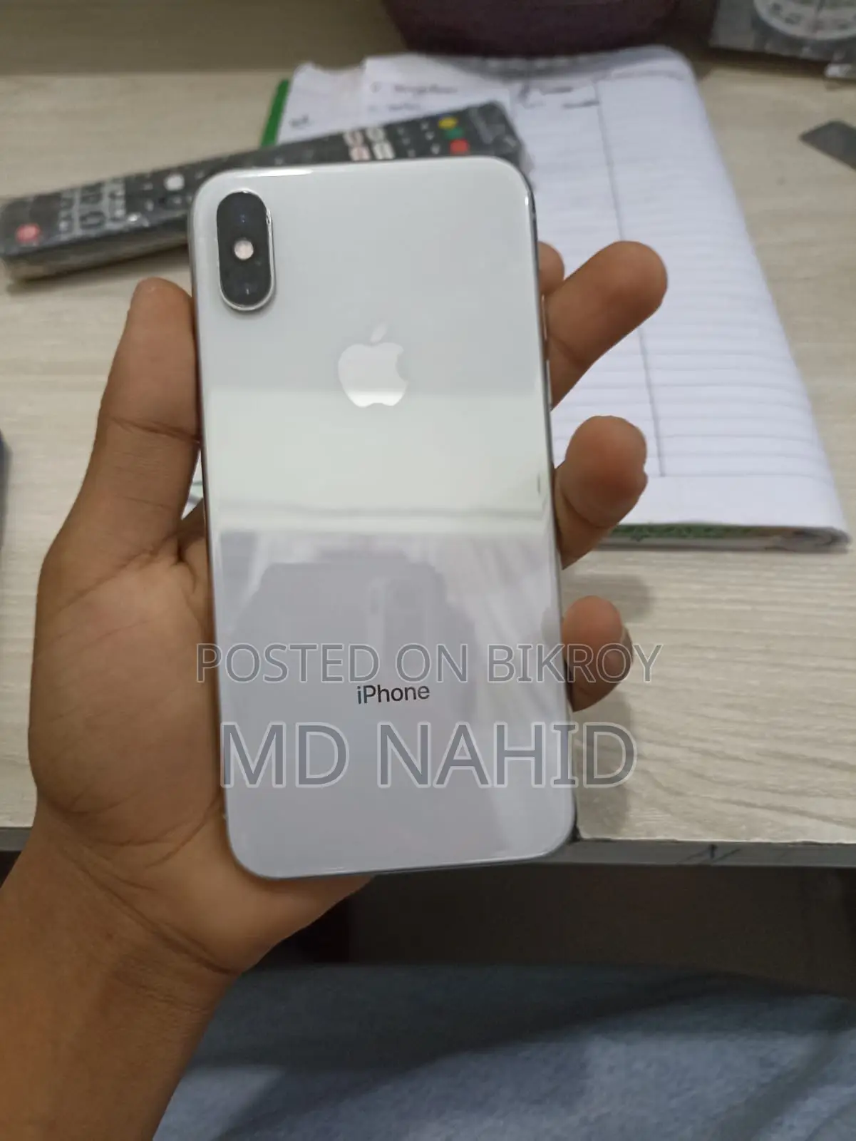 অ্যাপল আইফোন এক্সএস ২৫৬ জিবি হোয়াইট