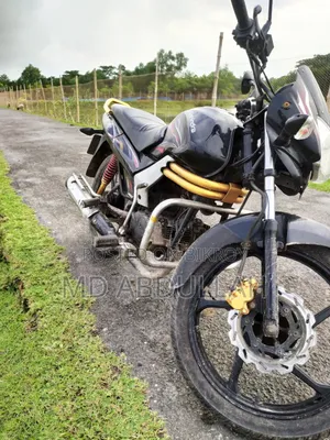 Mahindra Centuro 2018 Black