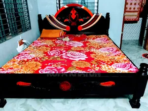 ব্যবহৃত খাট বিক্রি করা হবে
