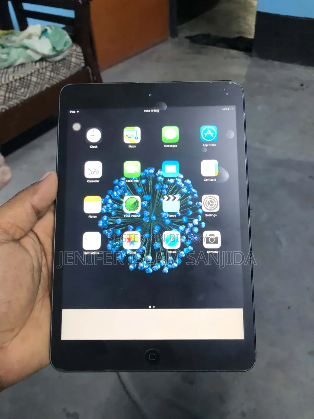 Apple iPad Air 4 GB Gray
