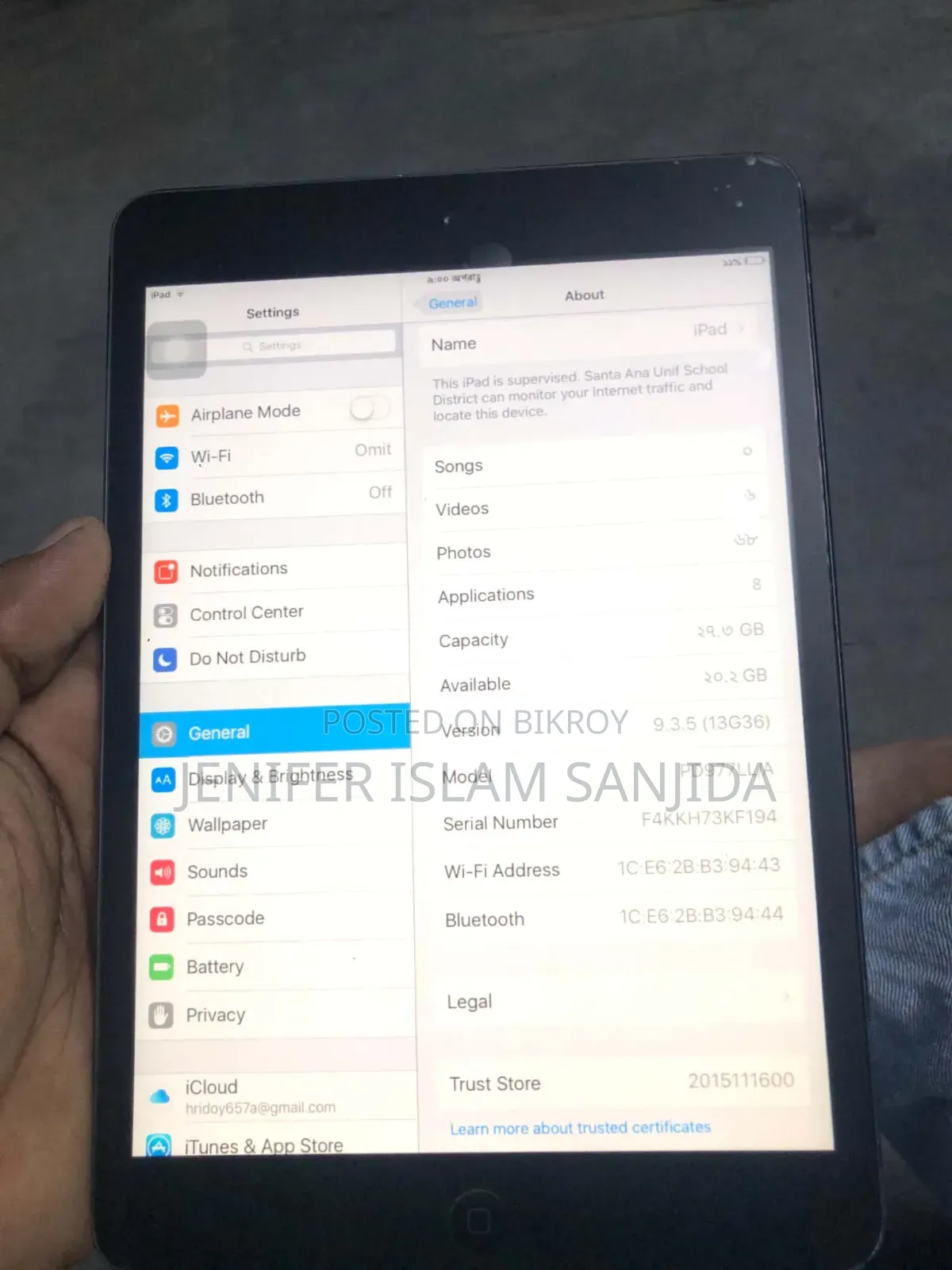 Apple iPad Air 4 GB Gray