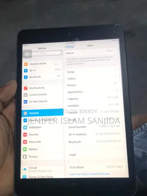 Apple iPad Air 4 GB Gray