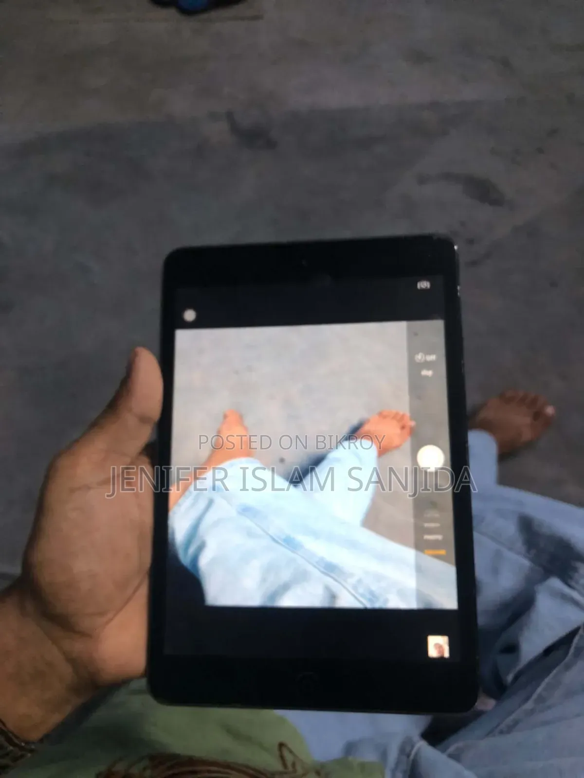 Apple iPad Air 4 GB Gray