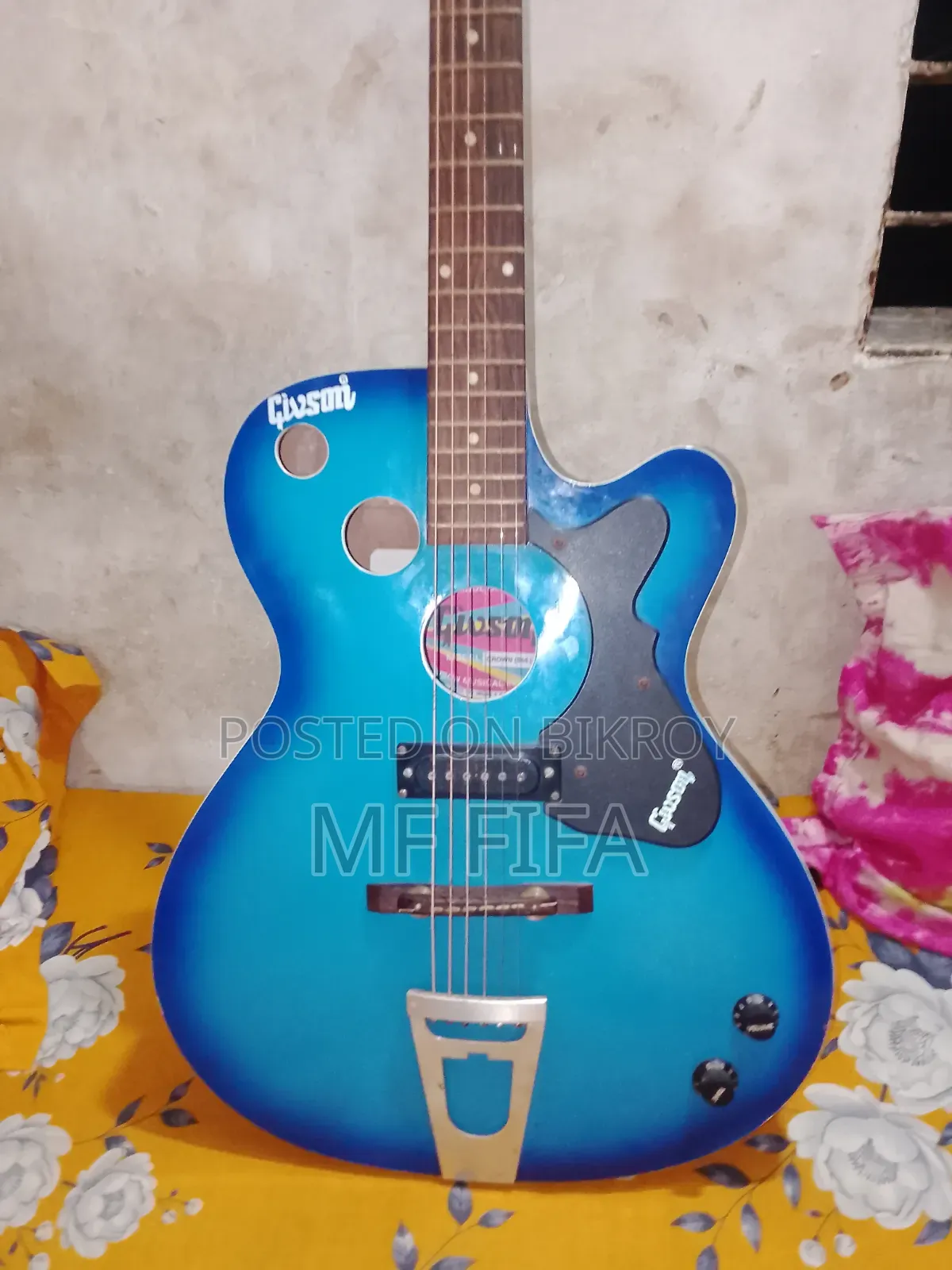 Gibson Guitar
