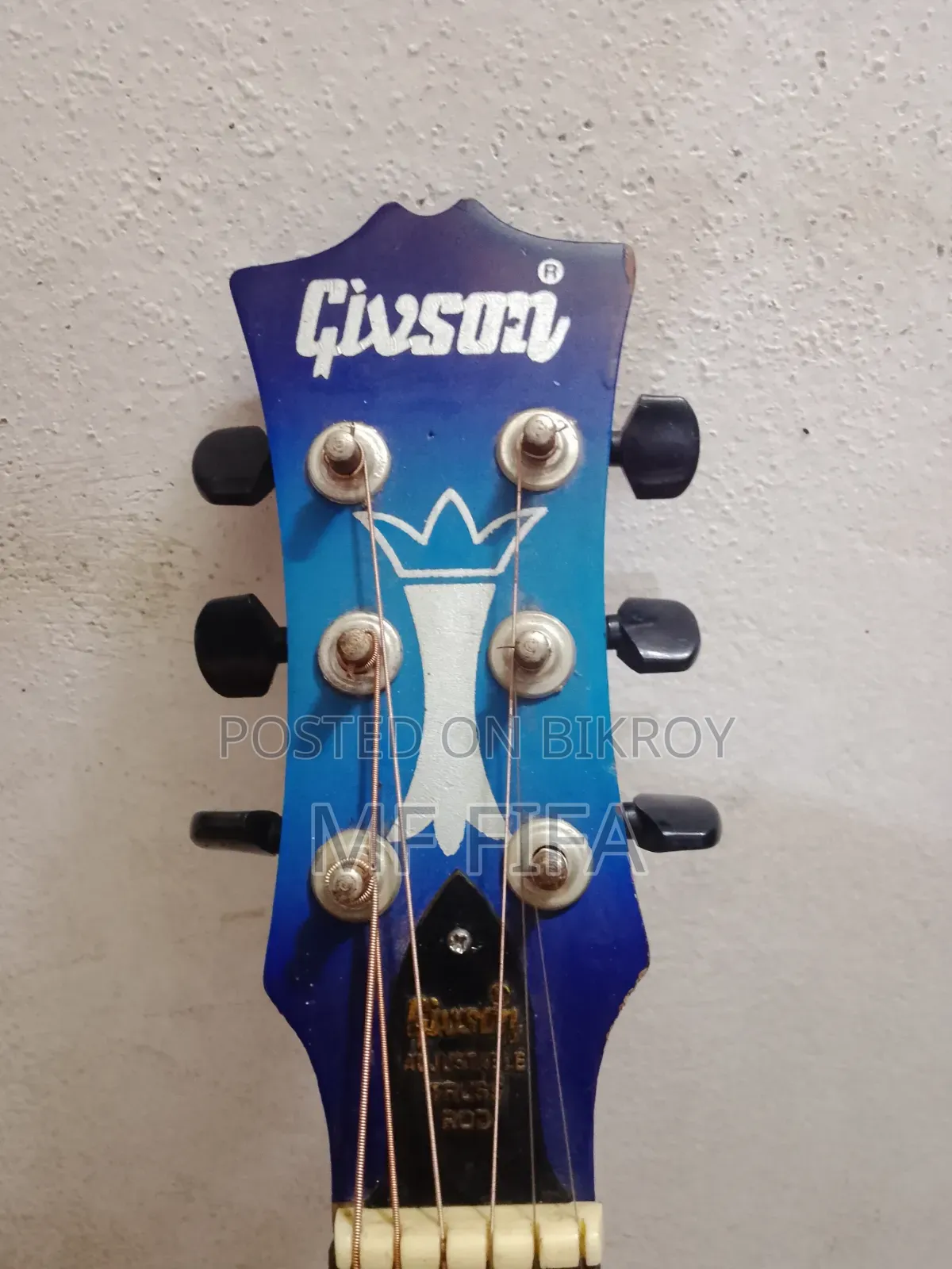 Gibson Guitar