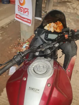 সুজুকি জিক্সার এসএফ ২০১৮ লাল