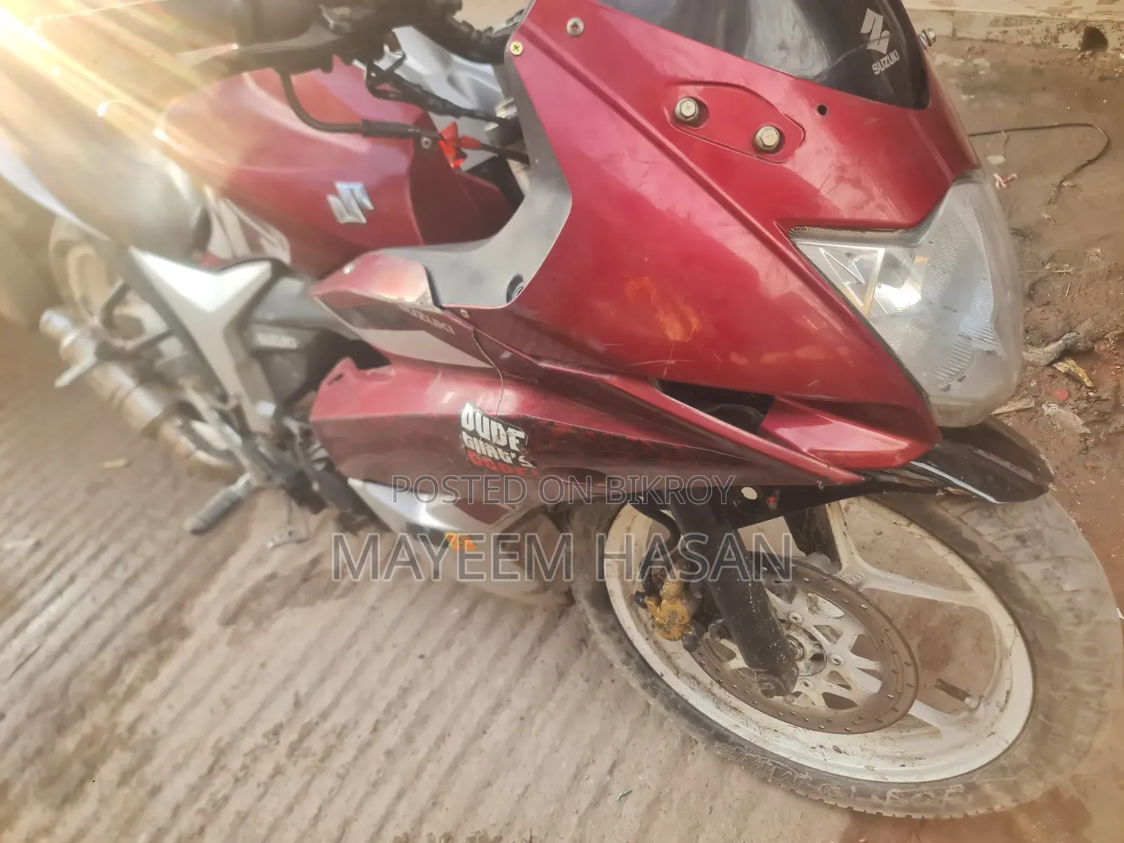সুজুকি জিক্সার এসএফ ২০১৮ লাল