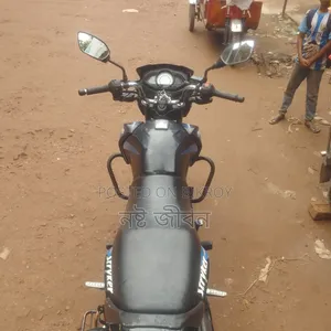 টিভিএস স্ট্রাইকার ১২৫ ২০২০ সবুজ