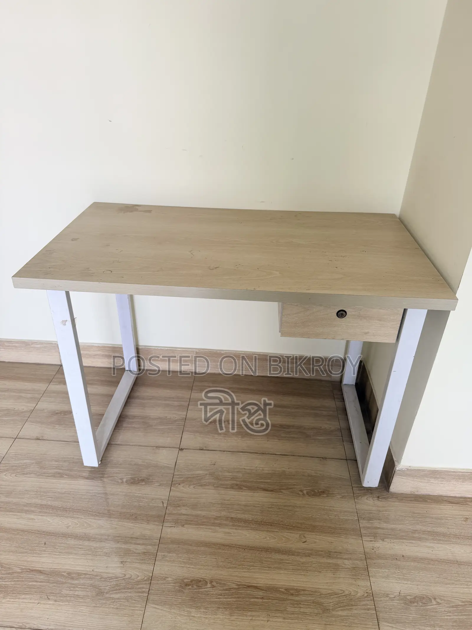 Study/Office/Indoor Table