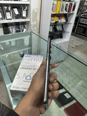নিউ টেকনো ক্যামন ৪০ প্রো ৪জি ২৫৬ জিবি ব্ল্যাক