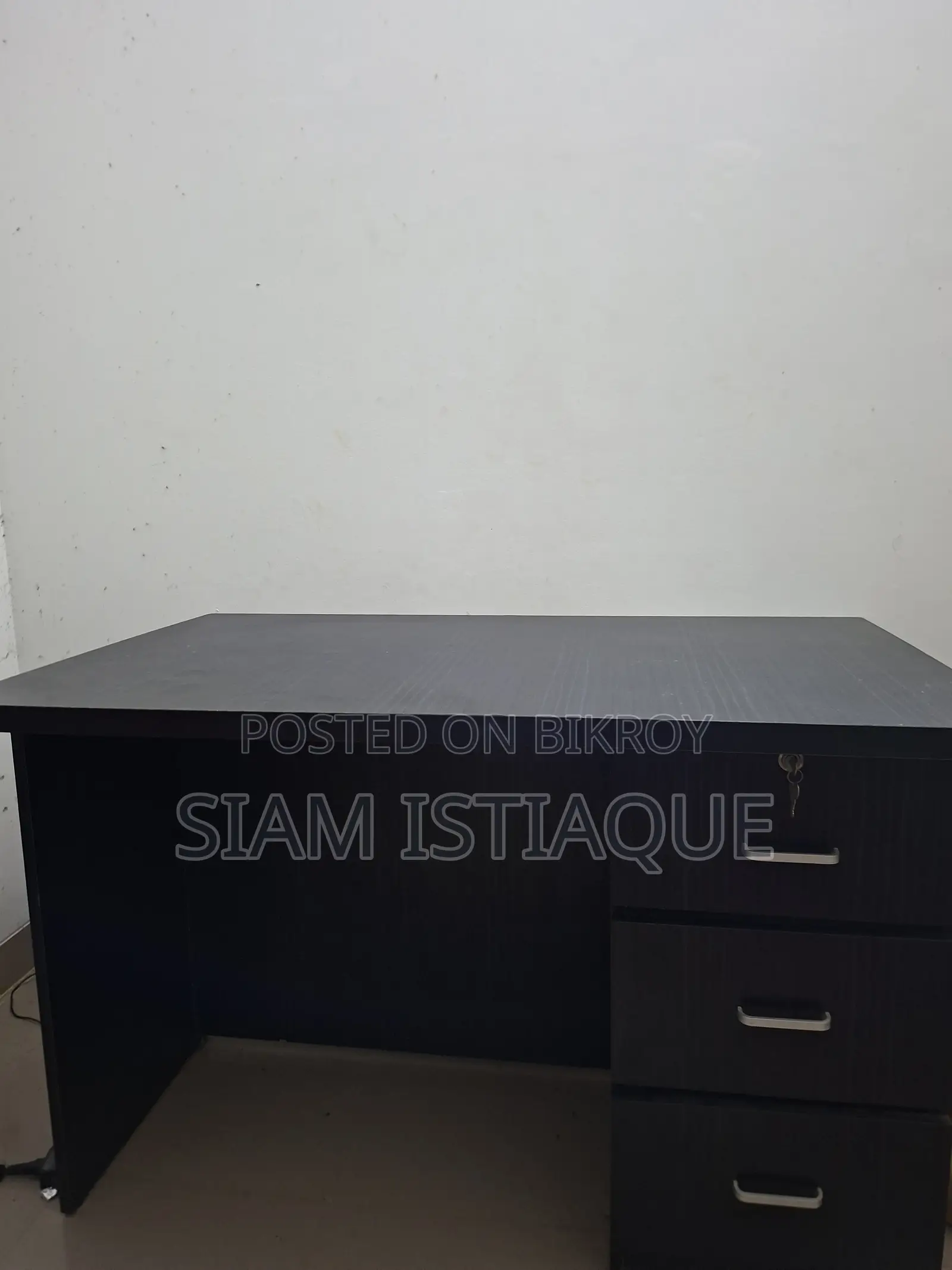 Table and Waredrobe for Sale