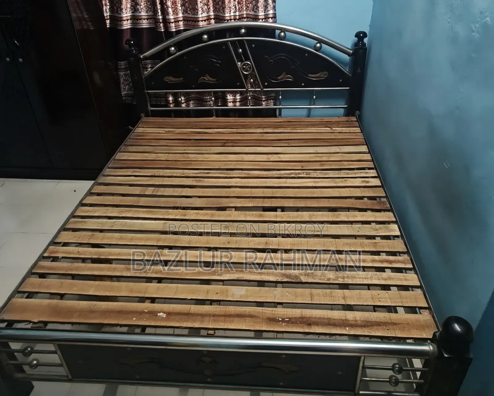 Steel & Wood Bed 6'x7'