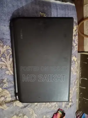 Laptop Toshiba 2GB HDD 500GB