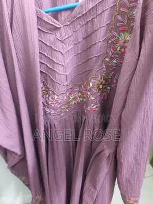 লেডিস গাউন