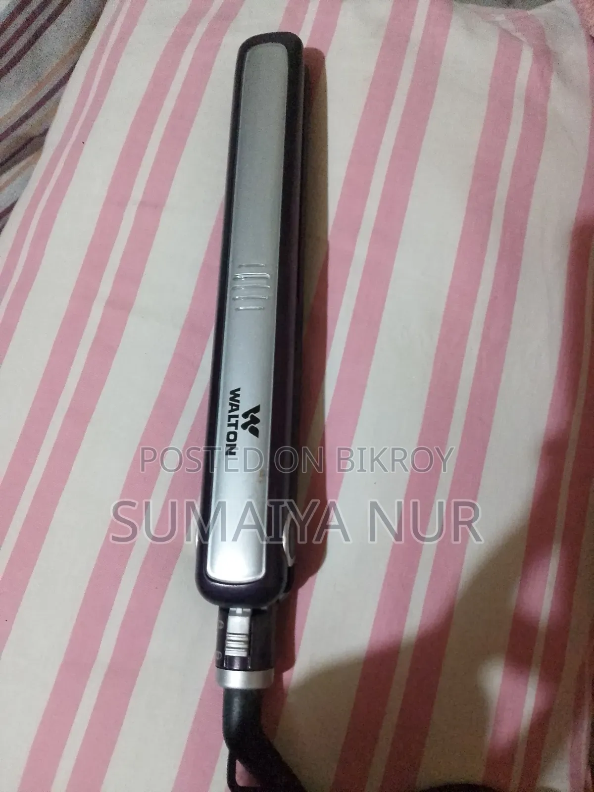 ওয়ালটন হেয়ার স্ট্রেইটনার