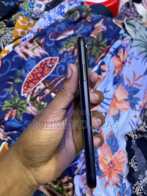 Apple iPhone XR 128 GB Black