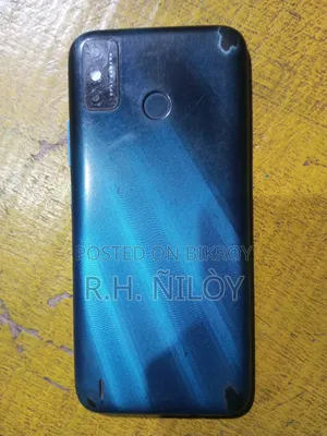 টেকনো ৩২ জিবি নীল
