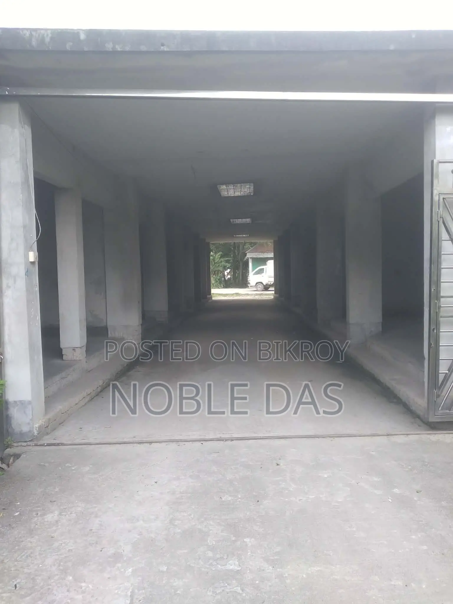 চালু হাসপাতালসহ ১৩৮ শতাংশ জমি বিক্রয়