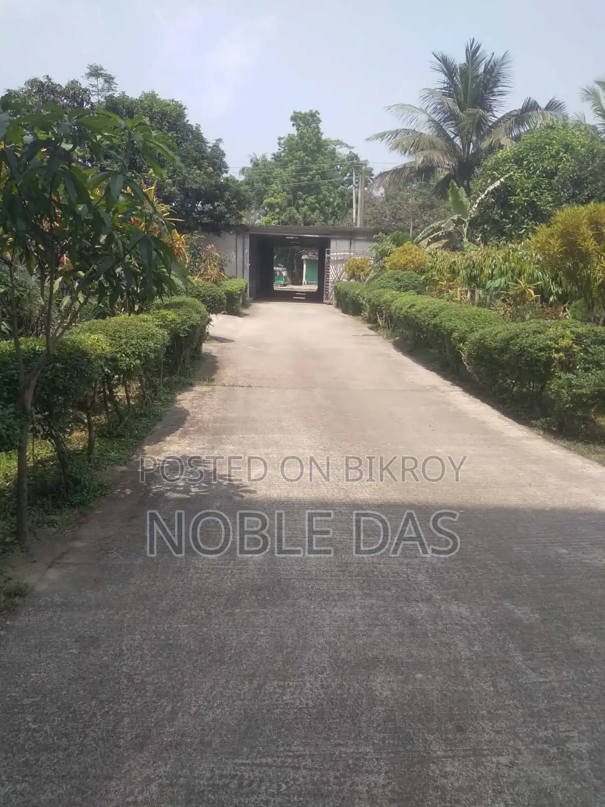 চালু হাসপাতালসহ ১৩৮ শতাংশ জমি বিক্রয়