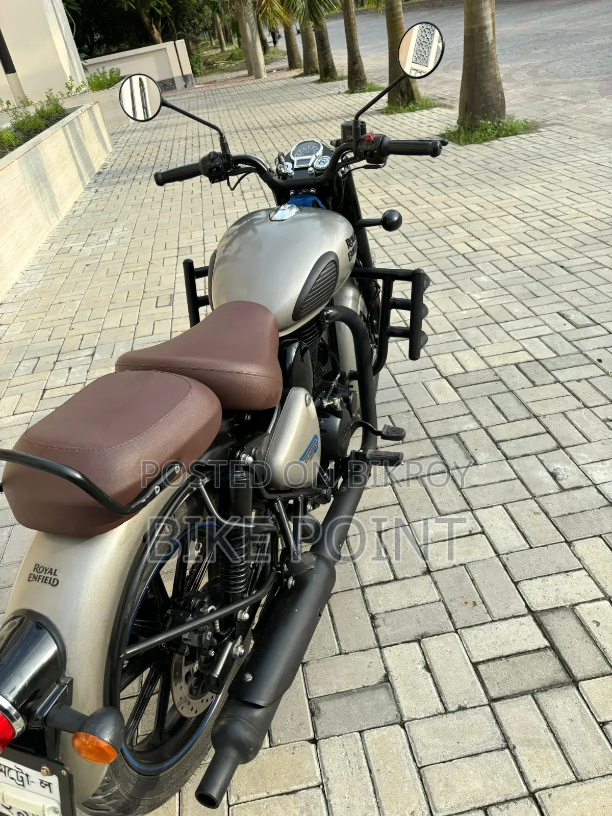 Royal Enfield Classic 350 2025 Gray