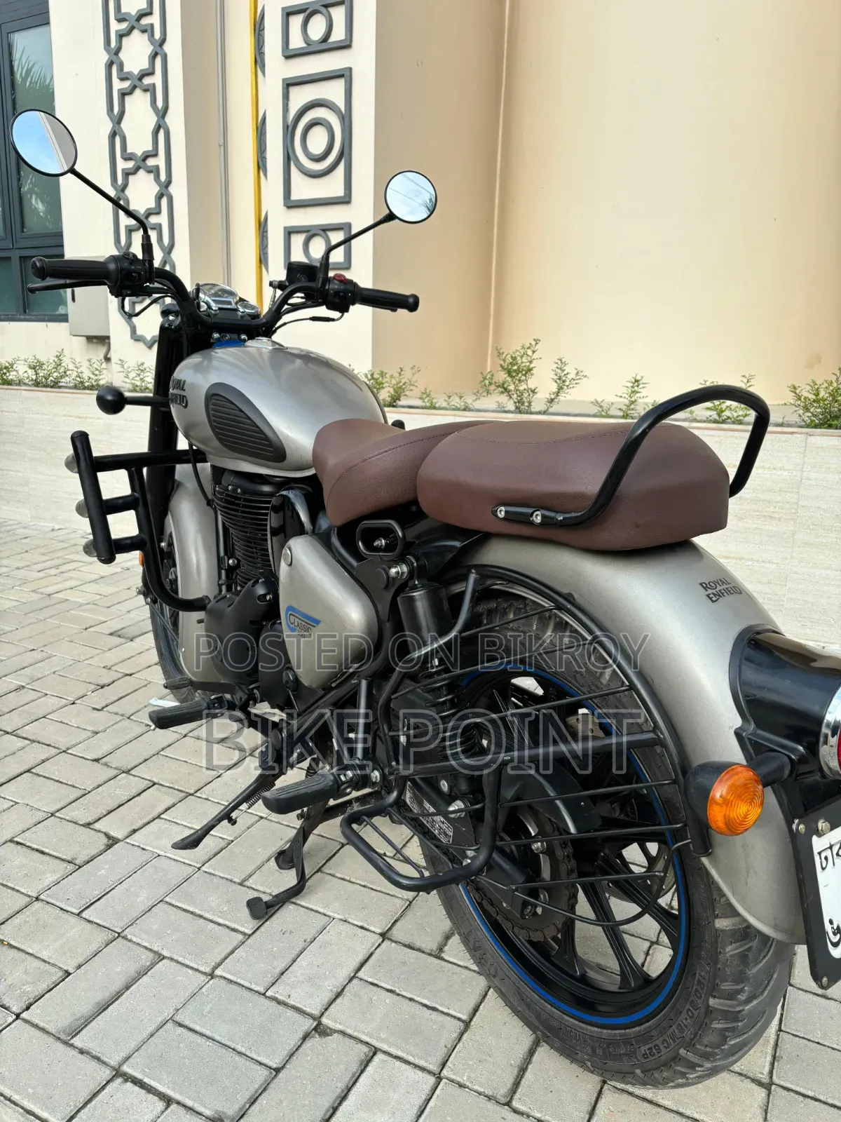 Royal Enfield Classic 350 2025 Gray