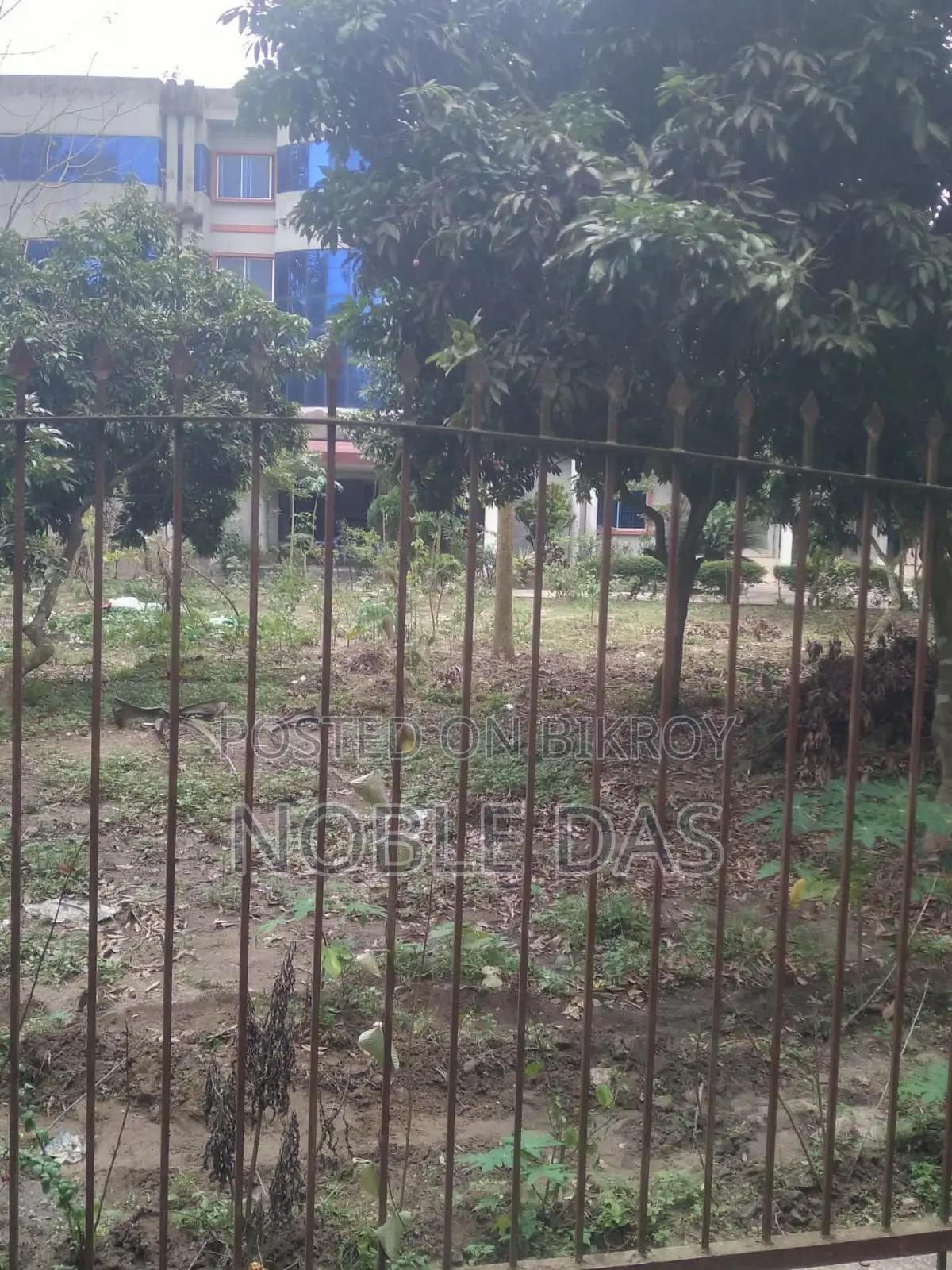 চালু হাসপাতালসহ ১৩৮ শতাংশ জমি বিক্রয়