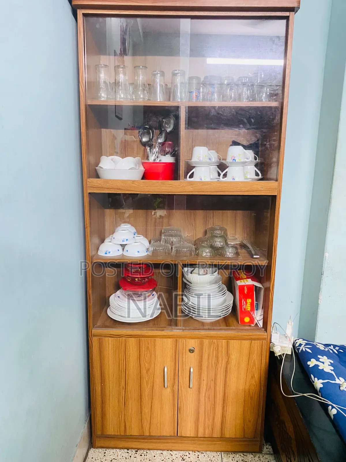 বুক সেলফ /সোকেস
