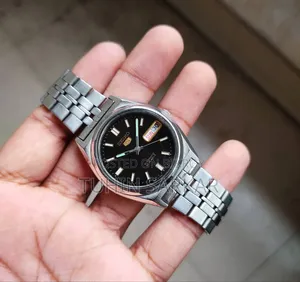 Vintage Seiko 5 Automatic Watch
