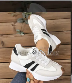 Casual Sneakers