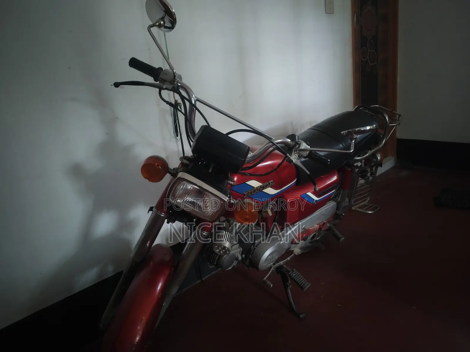 Honda 2000 Red