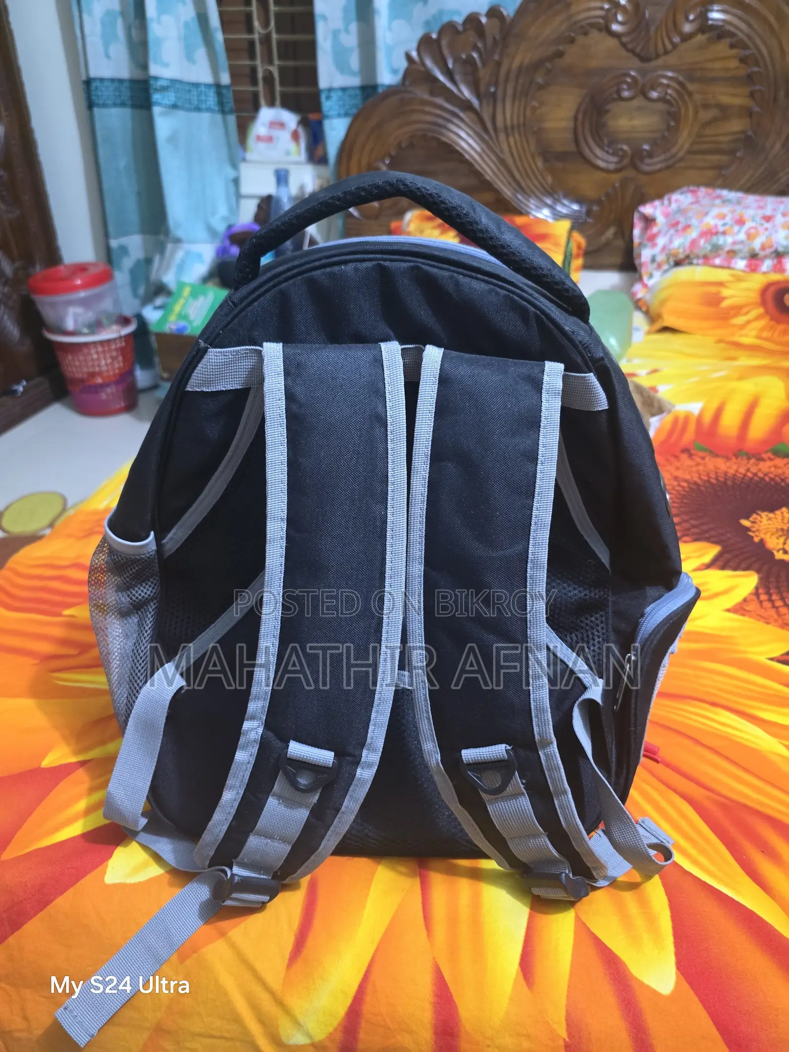 Premium Transparent Pet Carrier Backpack for Cat/Dog- Used (Like New)
