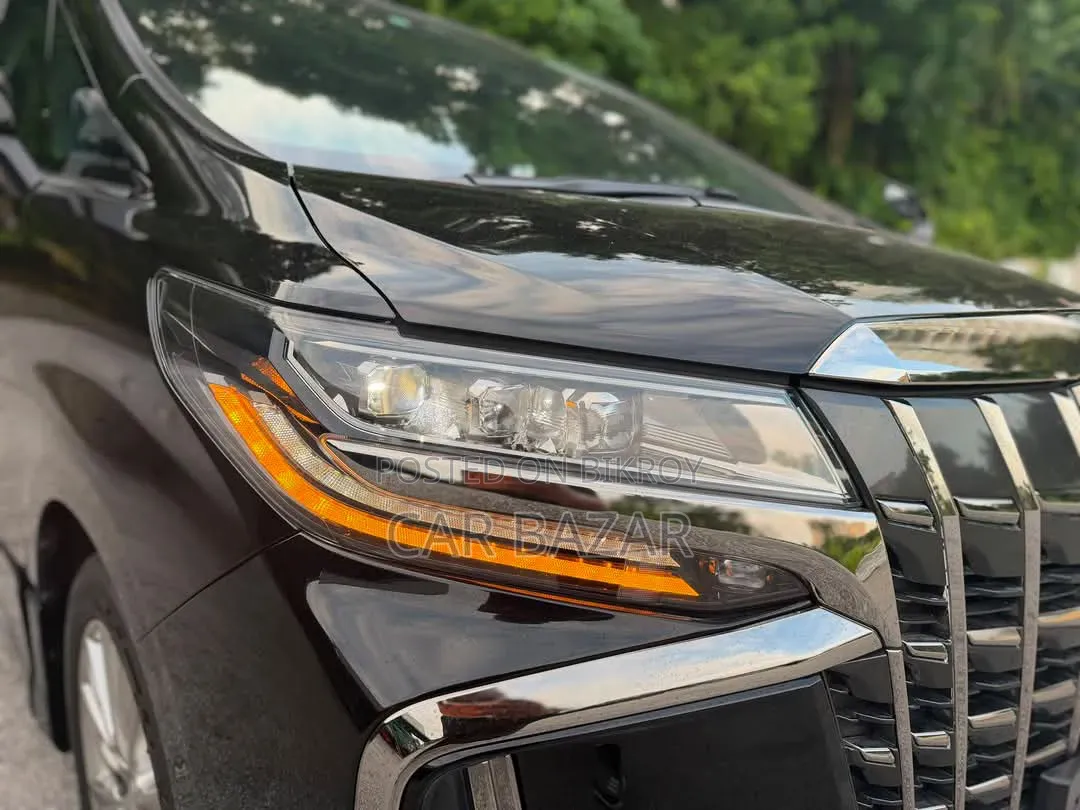 Toyota Alphard 2.5 Hybrid AWD 2021 Black
