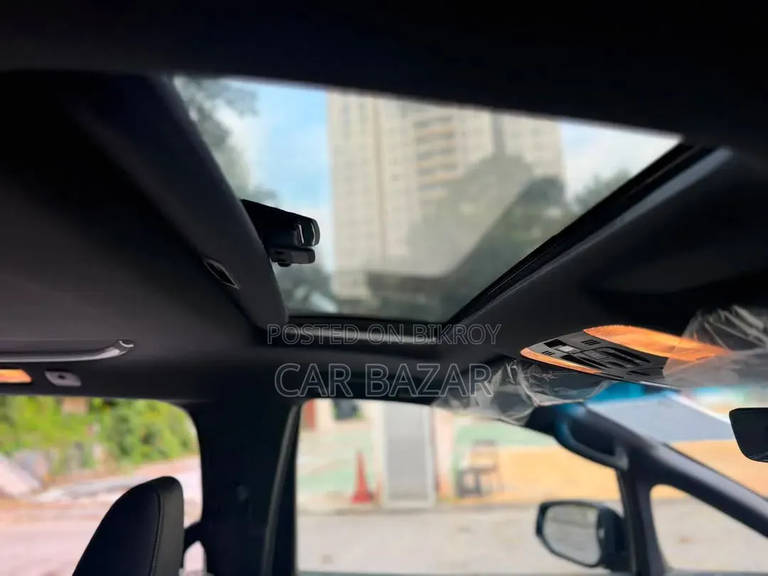 Toyota Alphard 2.5 Hybrid AWD 2021 Black