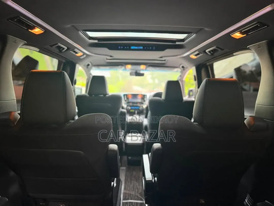 Toyota Alphard 2.5 Hybrid AWD 2021 Black