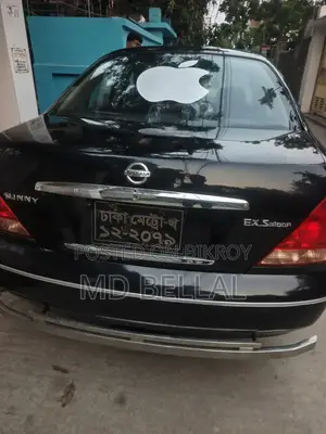 Nissan Sunny 2005 Black