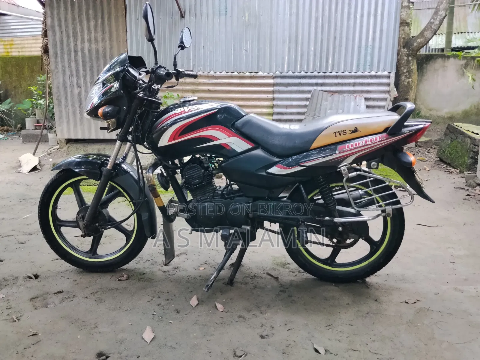 টিভিএস মেট্রো ২০১১ কালো