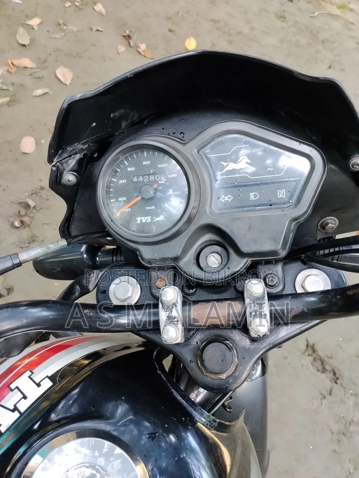 টিভিএস মেট্রো ২০১১ কালো