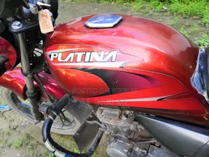 Bajaj Platina 100 2012 Red
