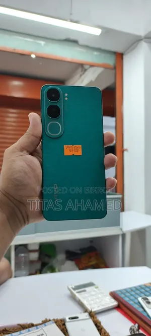 ভ，《ভিভো ওয়াই ৩০০ ১২৮ জিবি