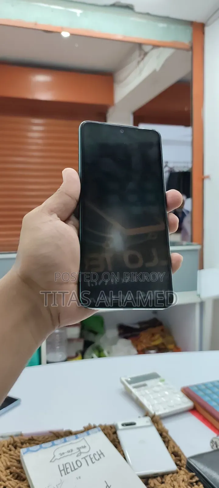 ভ，《ভিভো ওয়াই ৩০০ ১২৮ জিবি