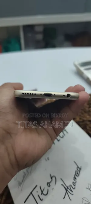 Apple iPhone 6s 32 GB Gold