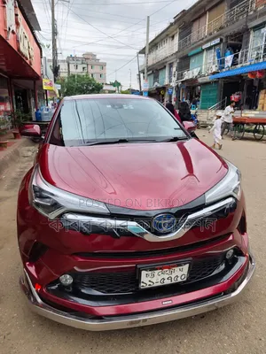 Toyota C-HR 2018 Maroon
